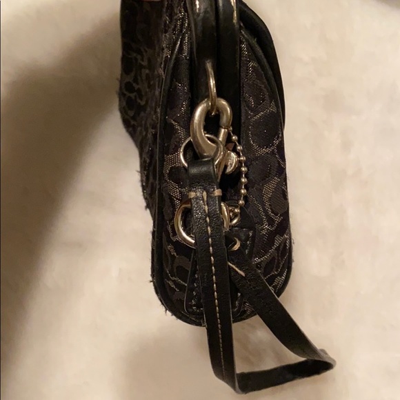 Coach Black & Silver Lorax Kiss Lock Wristlet - Picture 7 of 11